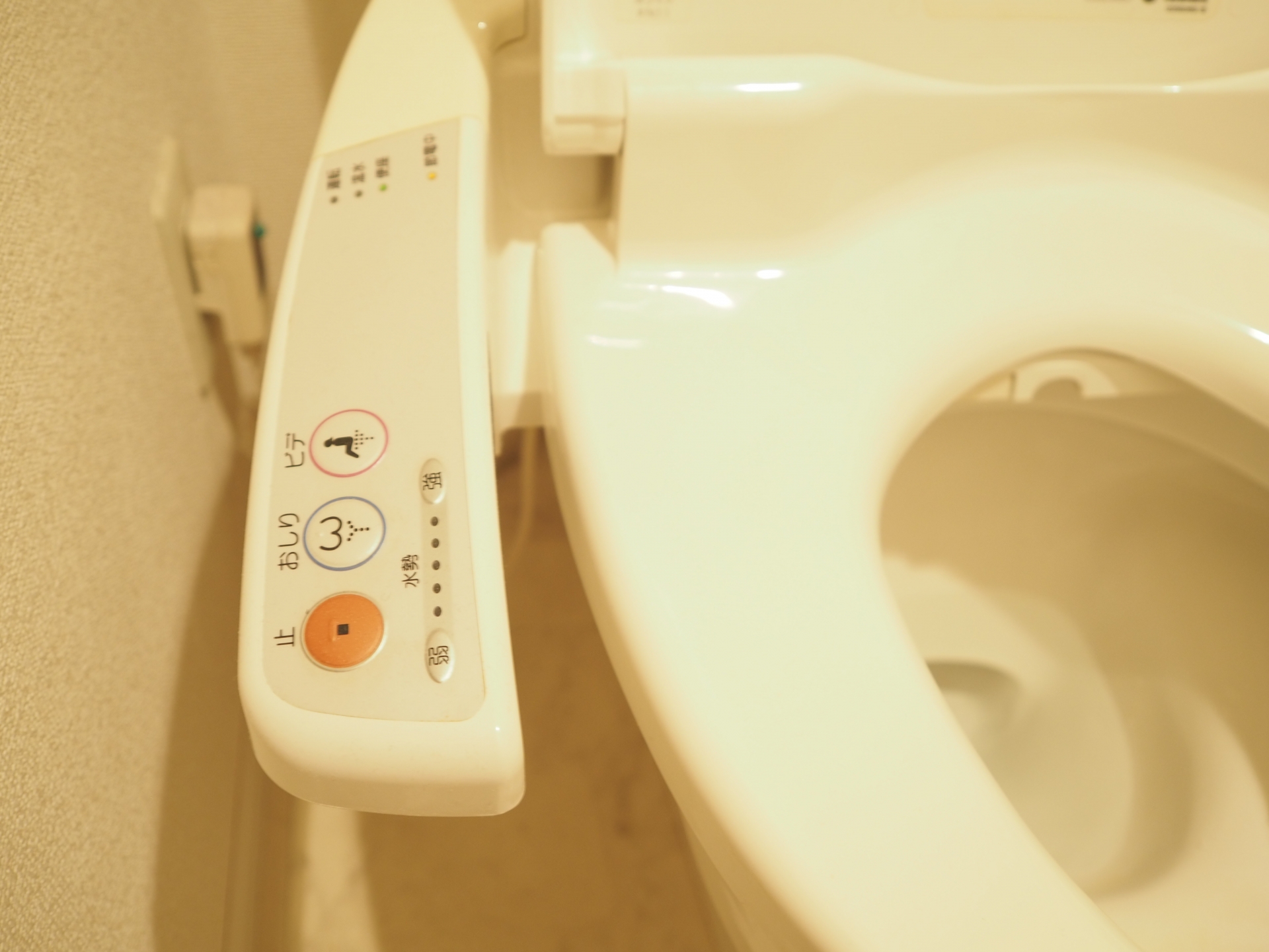 少し値引きいたします。toto 便座ウォシュレットタンク 【公式通販】 少し値引きいたします。toto 便座ウォシュレットタンク 【公式通販】