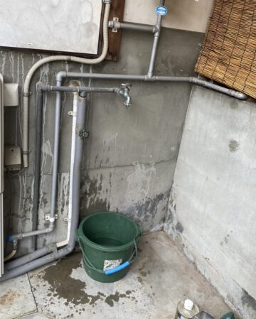 愛知県一宮市の給水管工事｜メーターが回り続けていた漏水箇所の施工前写真