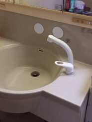 愛知県東海市の洗面化粧台水栓交換工事｜TOTO TLS05301J取付後の施工後写真
